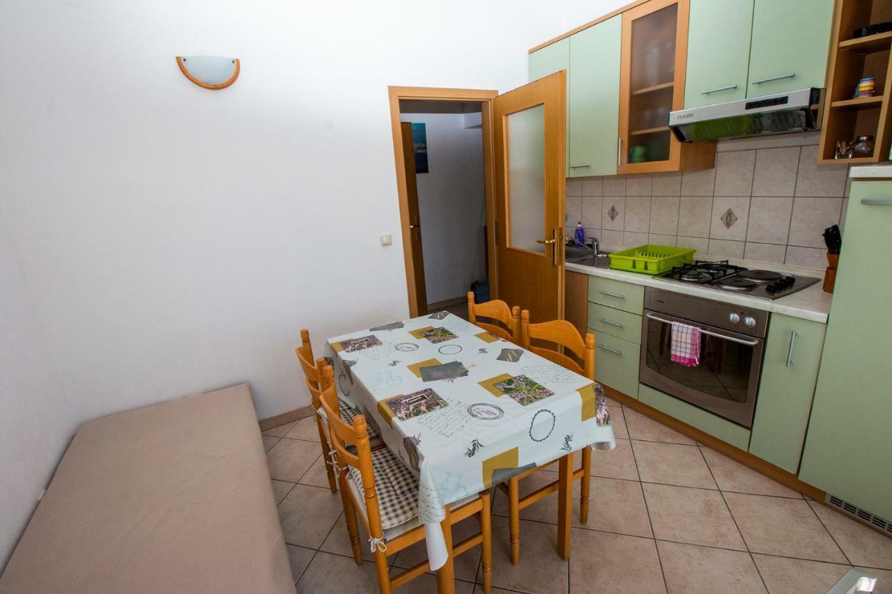 Apartmani Vrljicak Omiš Exterior foto