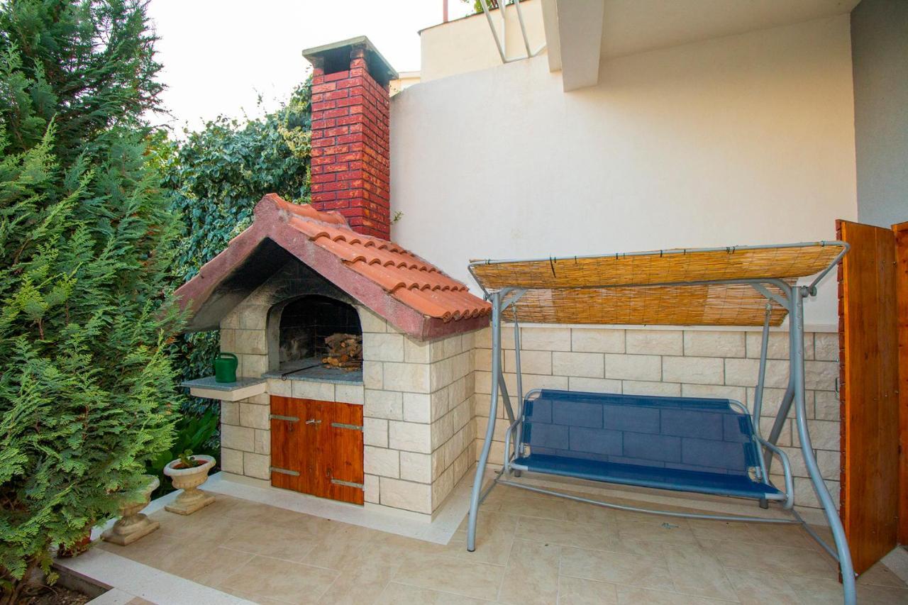 Apartmani Vrljicak Omiš Exterior foto